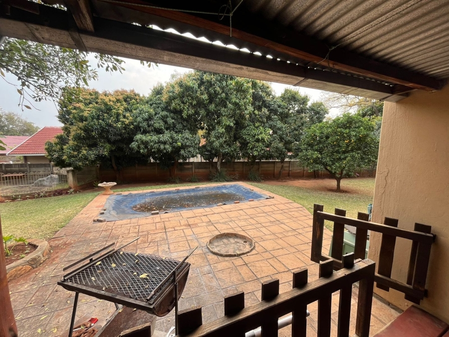 4 Bedroom Property for Sale in Protea Park North West